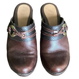 Nurture 8M Whisper Leather Slip-On Heeled Leather Clog Mule BOHO Comfort 138K